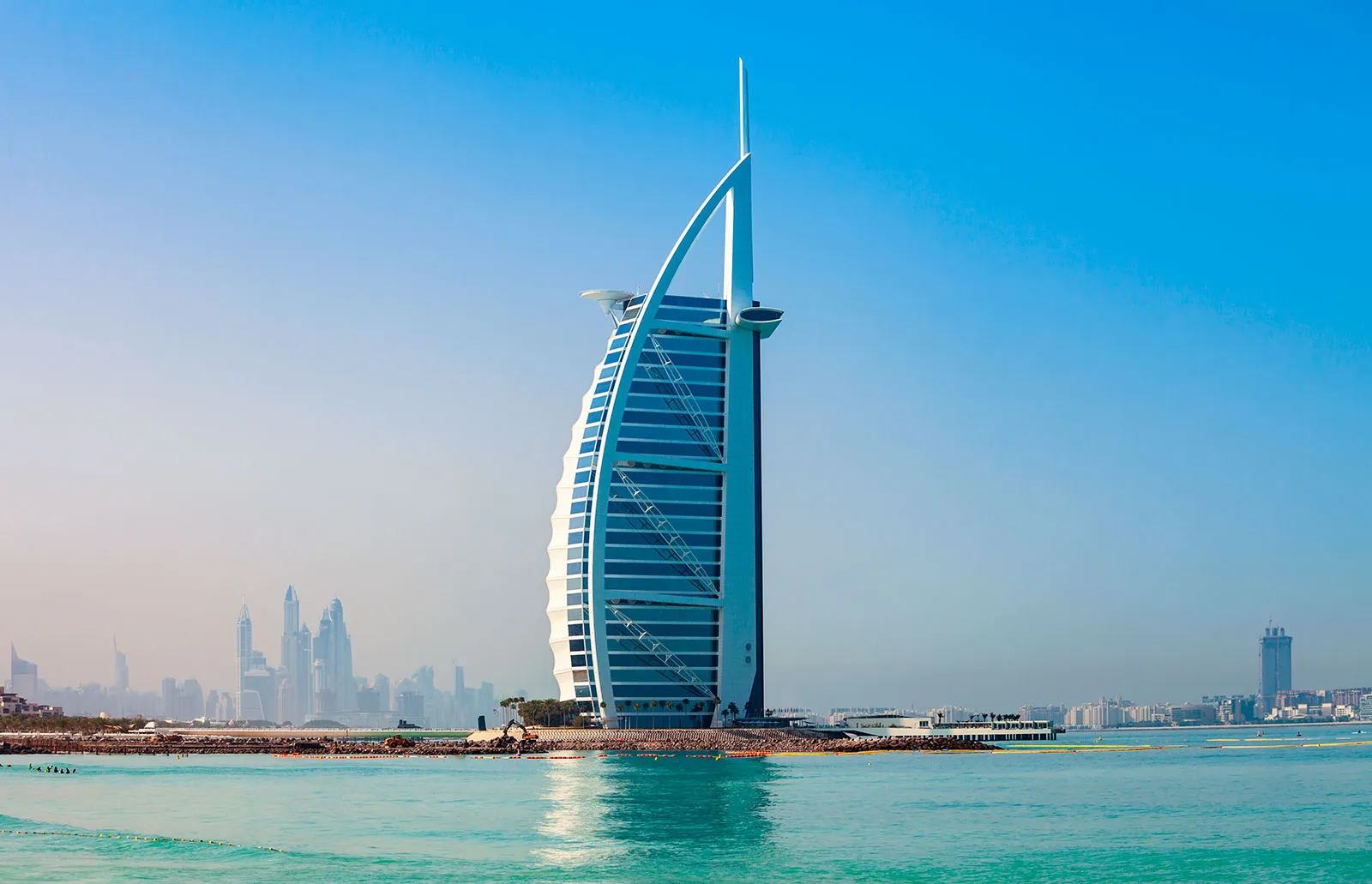 15 Amazing Facts About Burj Al Arab: Dubai’s Iconic Sail-Shaped Hotel